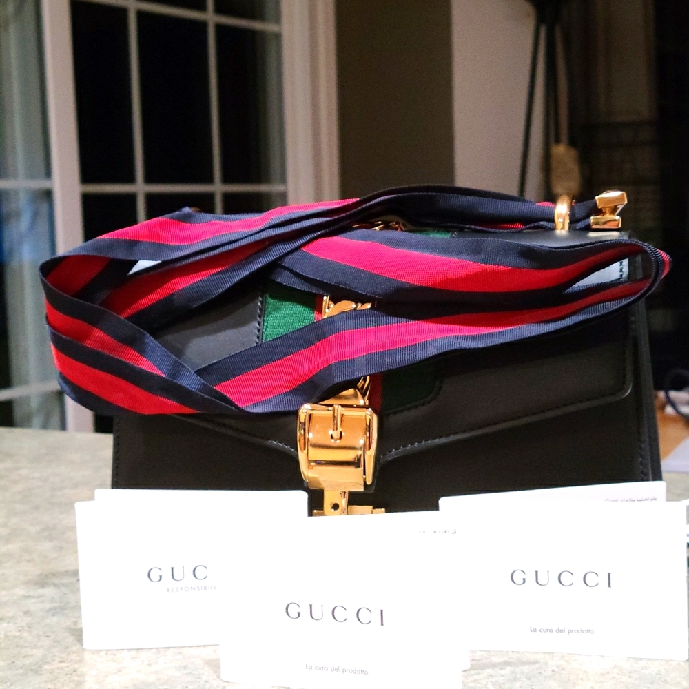 Gucci sylvie handbag